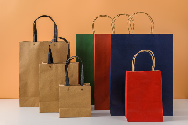 TẠI SAO NÊN SỬ DỤNG TÚI GIẤY THAY CHO TÚI NHỰA?